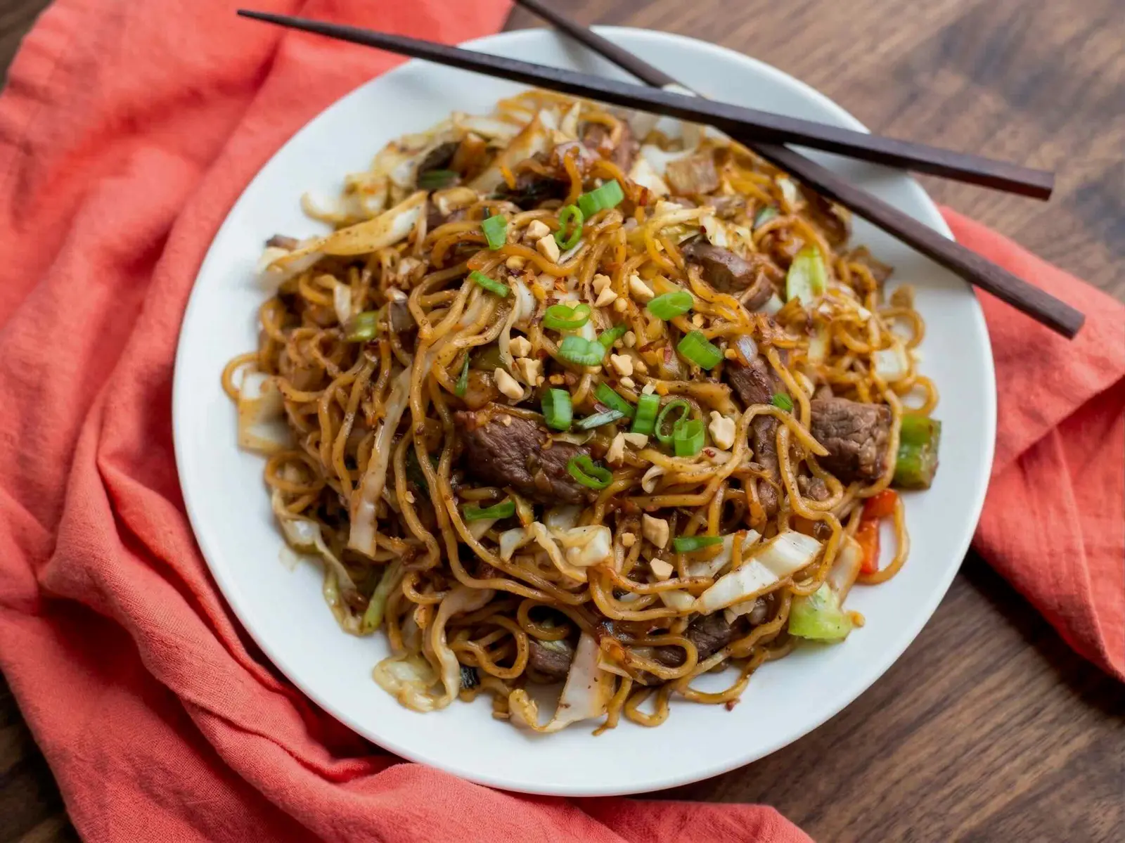 Fried Noodle w/ Beef in Satay Sauce / Nouilles sautées au bœuf sauce satay